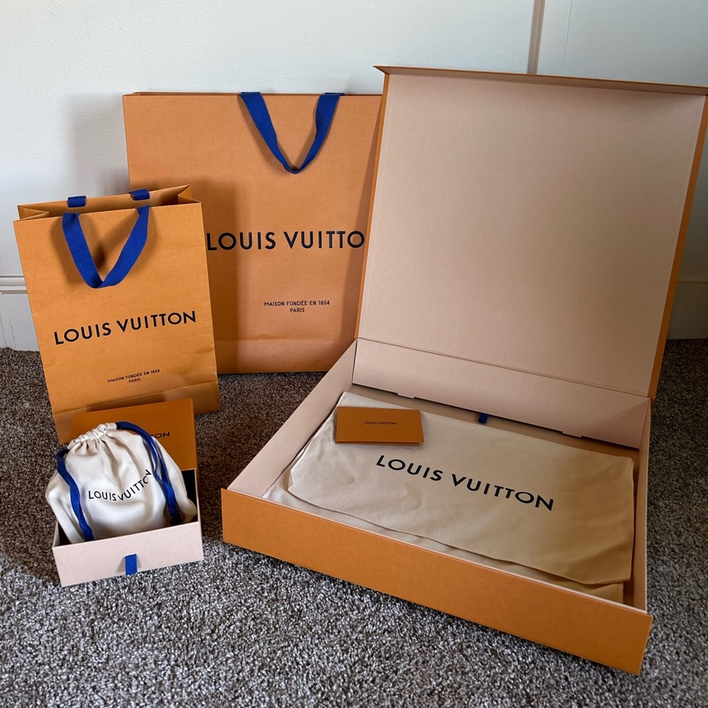 Louis Vuitton Shopping Bags, Boxes & Dust Bags